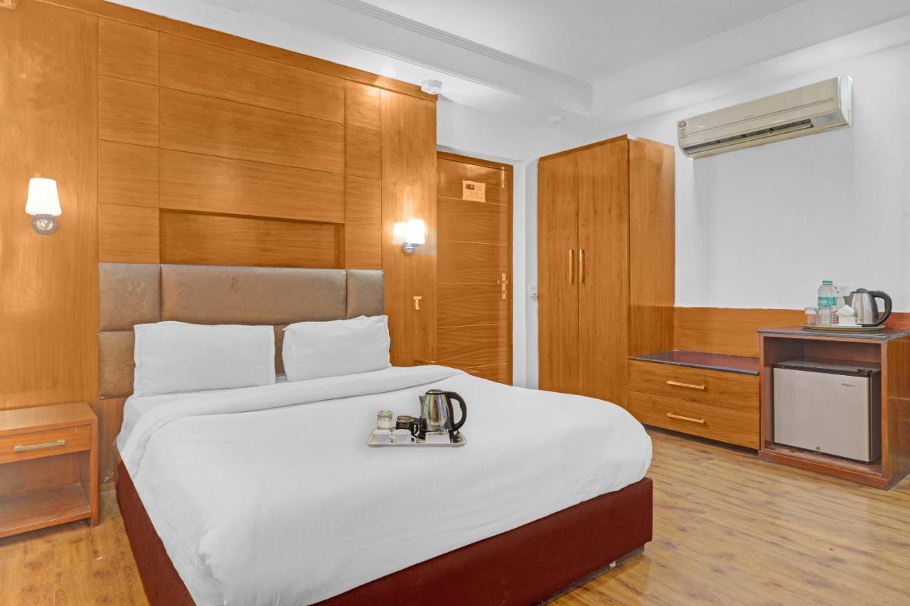 Oyo Townhouse 604 The Royal Galaxy Delhi (National Capital Territory of India)